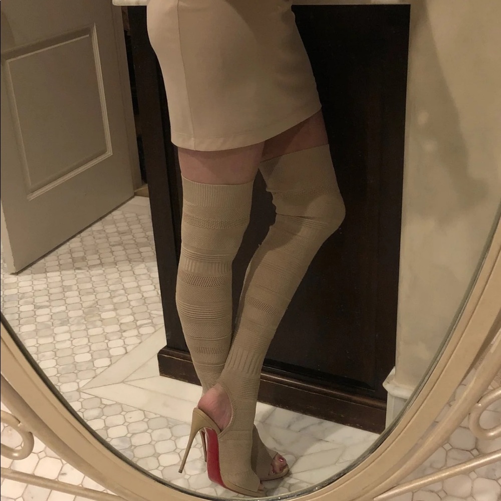 Christian Louboutin Beige Peep Boots NIB OTK 37 - Picture 2 of 8